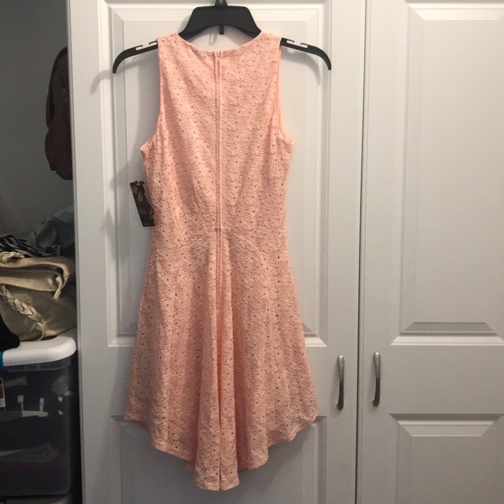 Dress - Picture 2 of 4